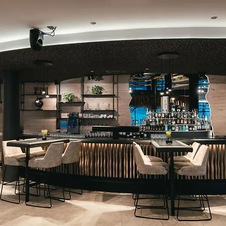 Hotel Wellness & Naturhotel Tonihof 4*